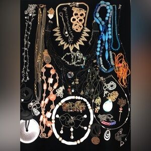 Necklace LOT Misc. Costume (x30) #1